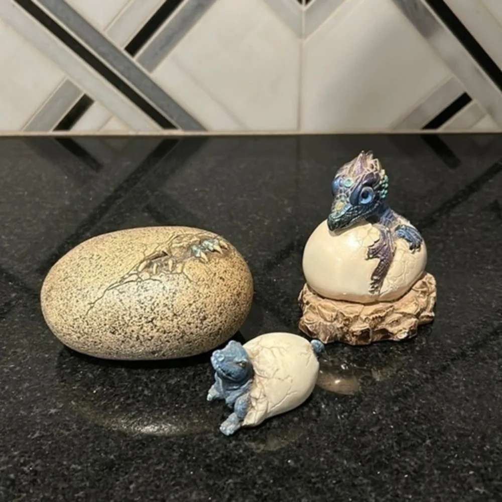 Windstone 1984 dragon egg hatching dragons vintage by M. Peña